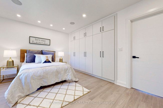 42 Coventry Crt, House other with 7 bedrooms, 5 bathrooms and 2 parking in Richmond Hill ON | Image 12