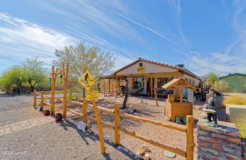 49544 Turquoise Ave, Quartzsite, AZ, 85346 | Card Image