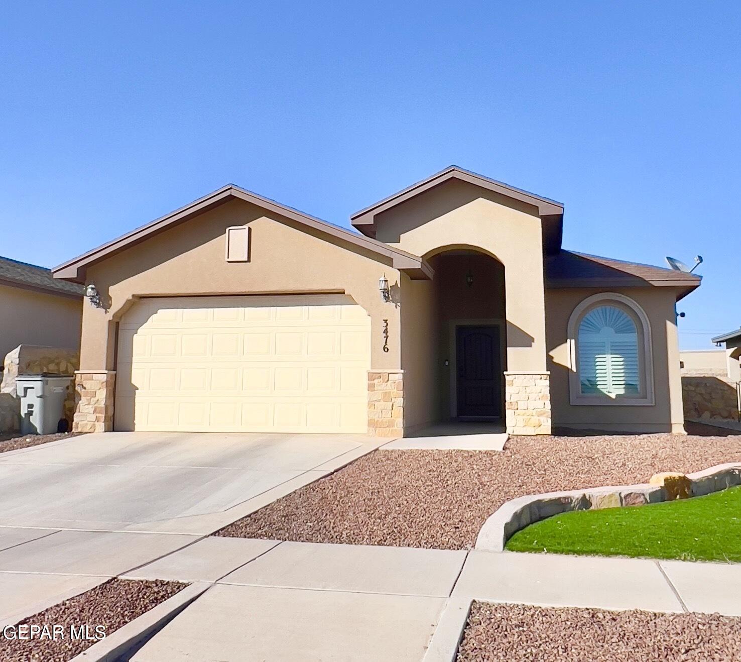 David Palacio Dr, El Paso, TX 79938