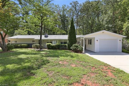 204 Pineburr Rd, Greensboro, NC, 27455-2710 | Card Image
