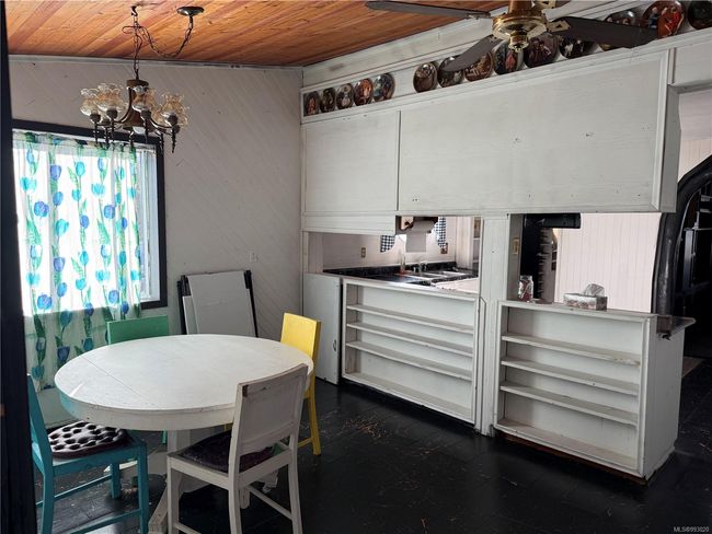 53 Cottonwood Rd, House other with 3 bedrooms, 1 bathrooms and 3 parking in Alert Bay BC | Image 5
