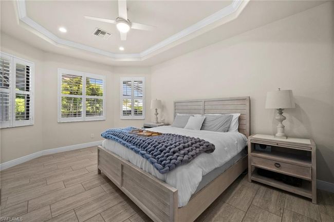 Master bedroom w sitting area | Image 22