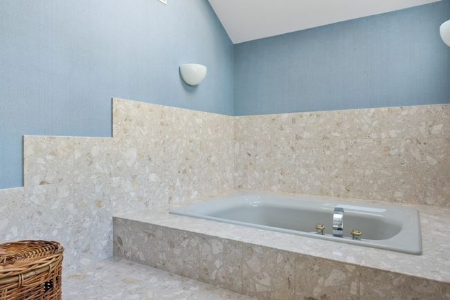 2 Open Space Dr, House other with 4 bedrooms, 5 bathrooms and 4 parking in Sandwich MA | Image 34