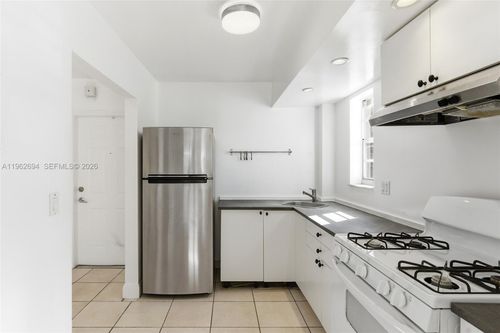 apt-306-6705 N Kendall Dr, Pinecrest, FL, 33156-1753 | Card Image