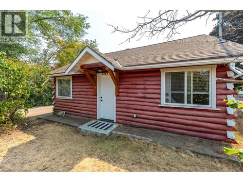 9705 Sargeant Street, Summerland, BC, V0H1Z3 | Card Image