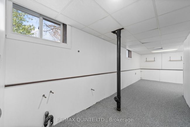 144 Edward St, House other with 2 bedrooms, 1 bathrooms and 4 parking in Stirling ON | Image 36