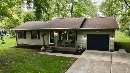 132 Clyde James Dr, Pleasant Lake, MI, 49272-9717 | Card Image