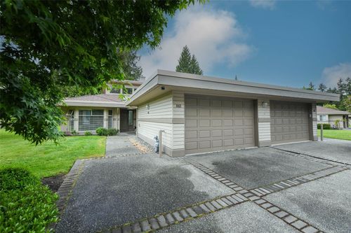 843 Lakes Blvd, Parksville, BC, V9P2P8 | Card Image