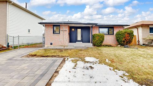 20 Dowswell Drive E, Scarborough, ON, M1B1J2 | Card Image