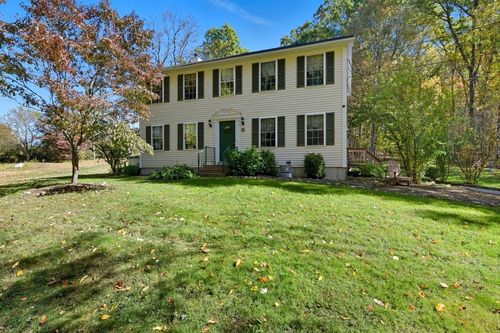 98 Mort Vining Rd, Southwick, MA, 01077-9410 | Card Image