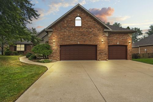 4212 Green Haven Dr, Nixa, MO, 65714-7340 | Card Image