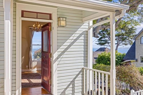 218 4th St, Pacific Grove, CA, 93950 | Card Image