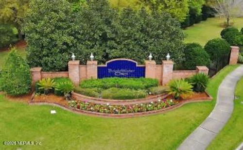 7518 Red Crane Ln, Jacksonville, FL, 32256-2883 | Card Image