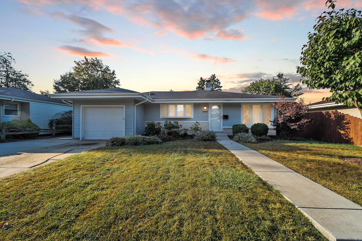 Fleetwood Dr, Racine, WI 53403