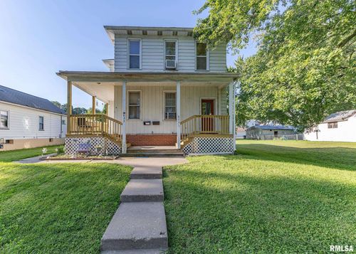 633 7th Ave S, Clinton, IA, 52732-5697 | Card Image