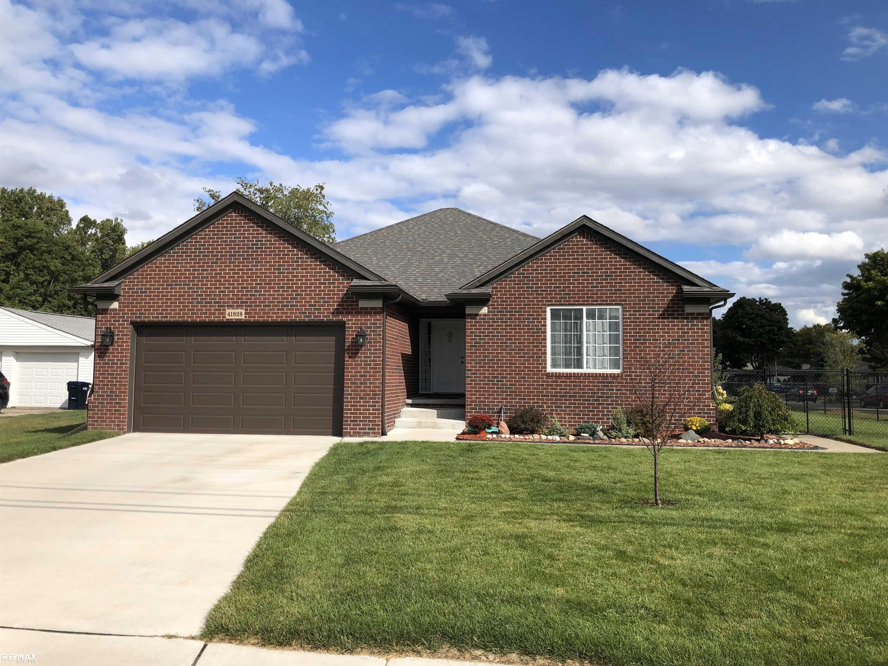 Saal Rd, Sterling Heights, MI 48313