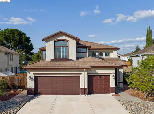 2377 Yorkshire Dr, Antioch, CA, 94531-6680 | Card Image