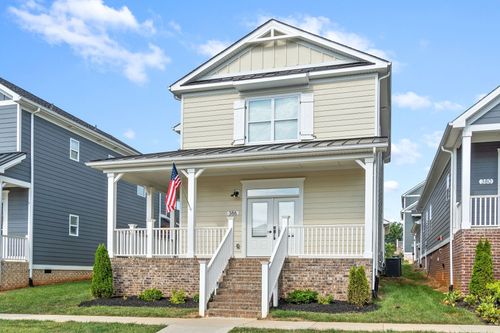 386 Augusta Ave, Pleasant View, TN, 37146-7166 | Card Image