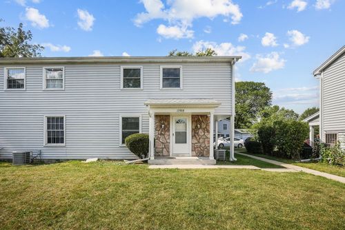 apt-b-1390 Glen Cir, Aurora, IL, 60506-7010 | Card Image