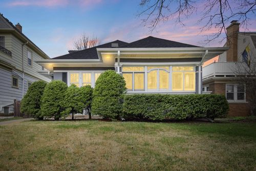 4455 N Frederick Avenue, Shorewood, WI, 53211 | Card Image