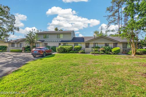 1052-7701 Baymeadows Cir W, Jacksonville, FL, 32256-7794 | Card Image