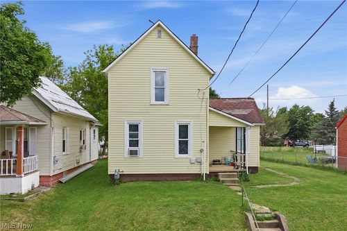 426 4th Ave, Mansfield, OH, 44905-1994 | Card Image