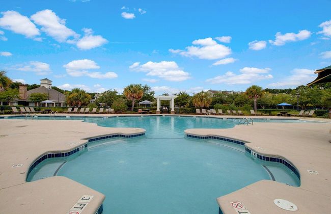 park west pool | Image 38