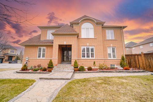 5 Whitbread Cres, Ajax, ON, L1Z0E3 | Card Image