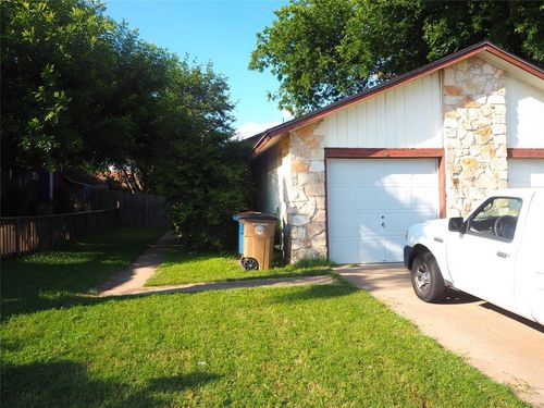 a-1218 Tartan Ln, Austin, TX, 78753-4548 | Card Image