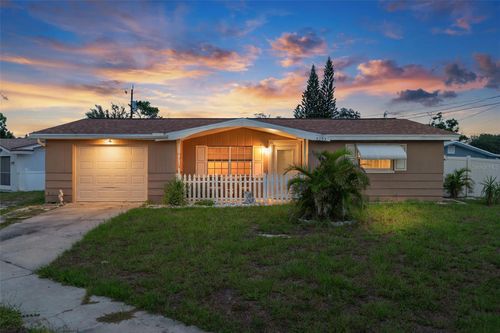 5253 Forest Hills Drive, Holiday, FL, 34690 | Card Image