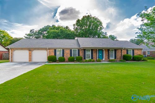 2012 Lancaster Ave Sw, Decatur, AL, 35603-1057 | Card Image