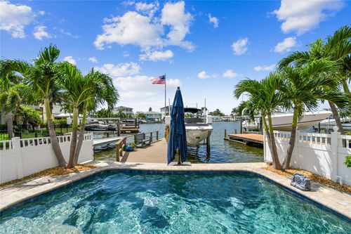 16106 6th St E, Redington Beach, FL, 33708-1618 | Card Image
