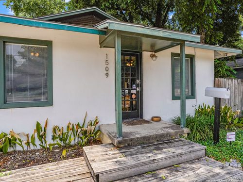 1509 W Koenig Ln, Austin, TX, 78756-1415 | Card Image