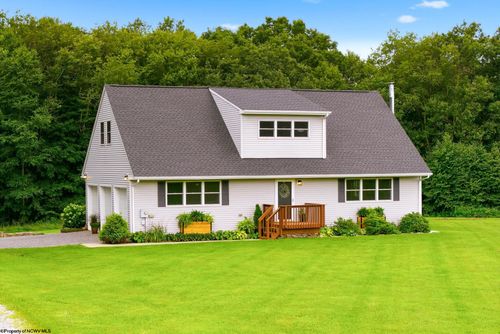 188 White Tail Dr, Albright, WV, 26519-7287 | Card Image