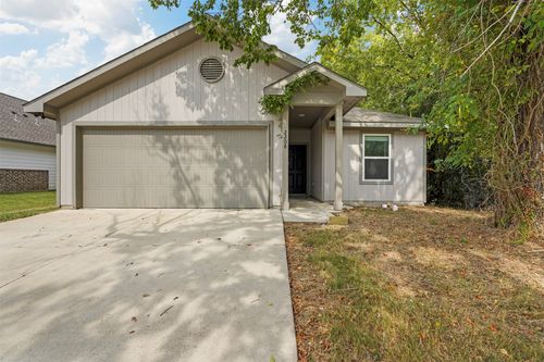 2208 Sayle St, Greenville, TX, 75401-3138 | Card Image