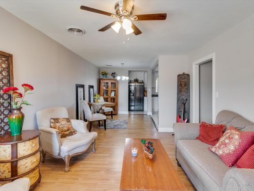 801 Pecan St, Sanger, TX, 76266-4210 | Card Image