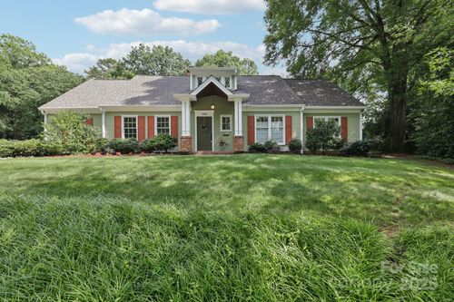 3916 Blowing Rock Way, Charlotte, NC, 28210-6854 | Card Image