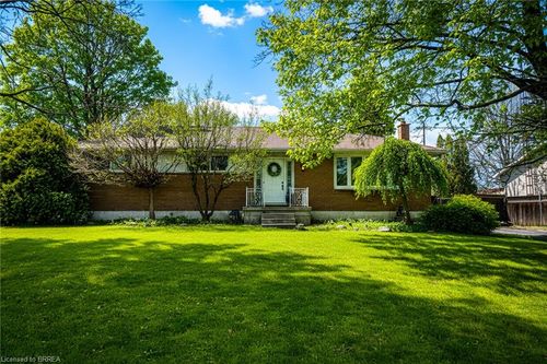 6 Bayly Dr, Paris, ON, N3L2P9 | Card Image