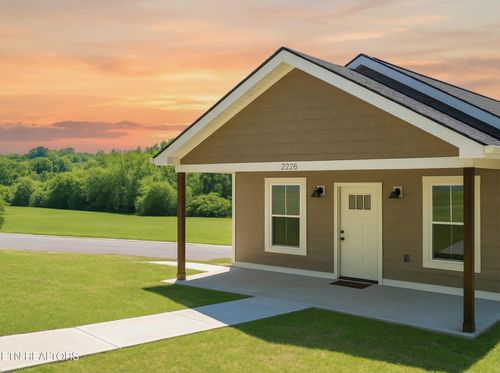 2226 Riverside Dr, Knoxville, TN, 37915-3218 | Card Image