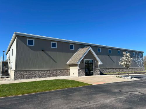 4975 E Traverse Hwy, Traverse City, MI, 49684-8467 | Card Image
