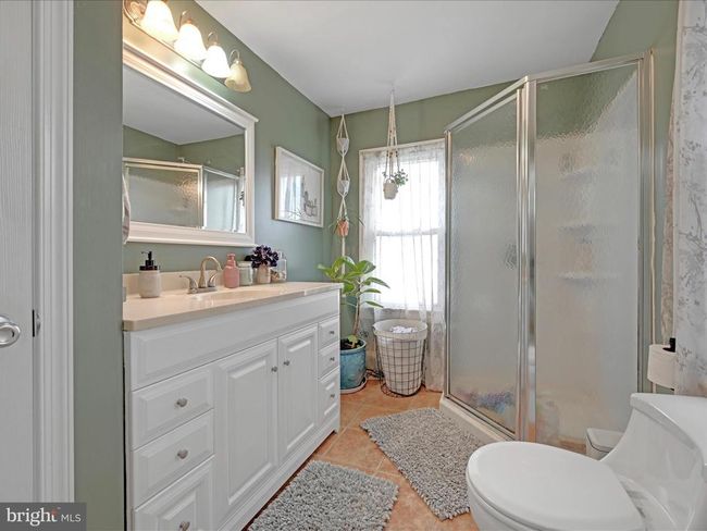 547 E Main St, House other with 4 bedrooms, 3 bathrooms and null parking in HEGINS PA | Image 33