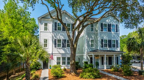 977 Warrick Oaks Ln, Mount Pleasant, SC, 29464-5530 | Card Image