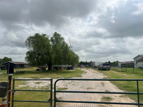 1461 County Road 697, Farmersville, TX, 75442-6861 | Card Image