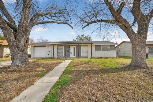 300 Roanoke Dr, Schertz, TX, 78154-2019 | Card Image