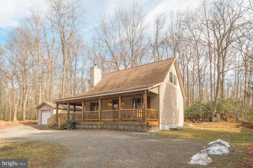 931 Black Oak Dr, OAKLAND, MD, 21550-7816 | Card Image