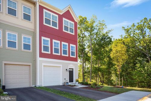 100 Bamboo Shoot Ln, STEPHENSON, VA, 22656-2168 | Card Image