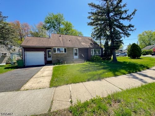 105 Independence Dr, Roselle, NJ, 07203-2410 | Card Image