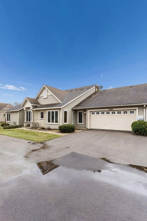 10662 57th Ave N, Plymouth, MN, 55442-1663 | Card Image