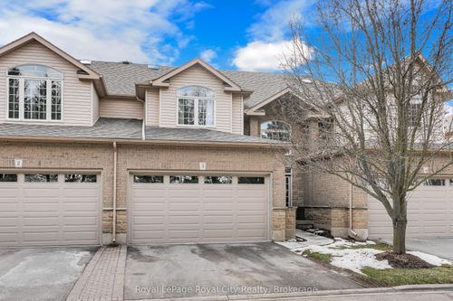 3-254 Summerfield Dr, Guelph, ON, N1L1R4 | Card Image