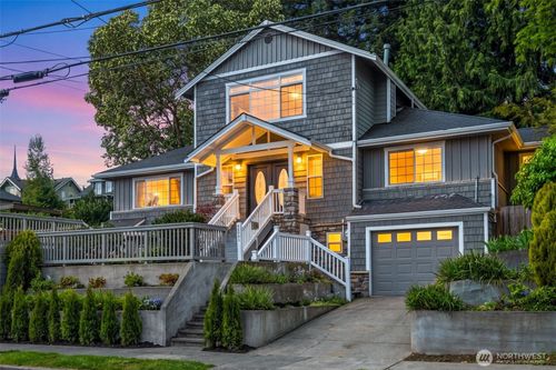 7021 20th Ave Ne, Seattle, WA, 98115-5707 | Card Image